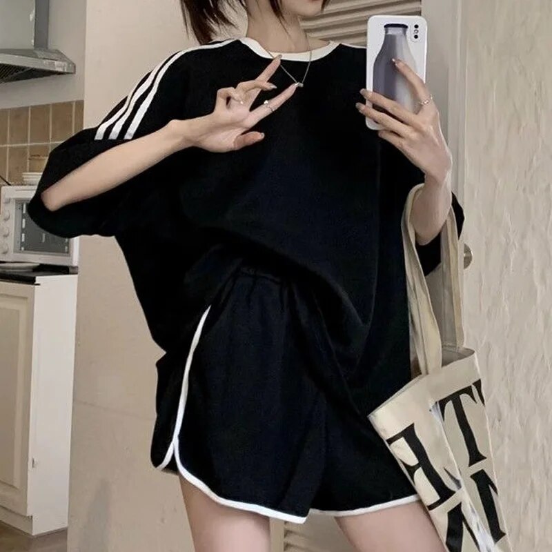 Summer Loose Ladies Solid Color Two Piece Set O-neck Tops Elastic Waist Straight Short Sets 2024 New Streetwear Women's Clothing