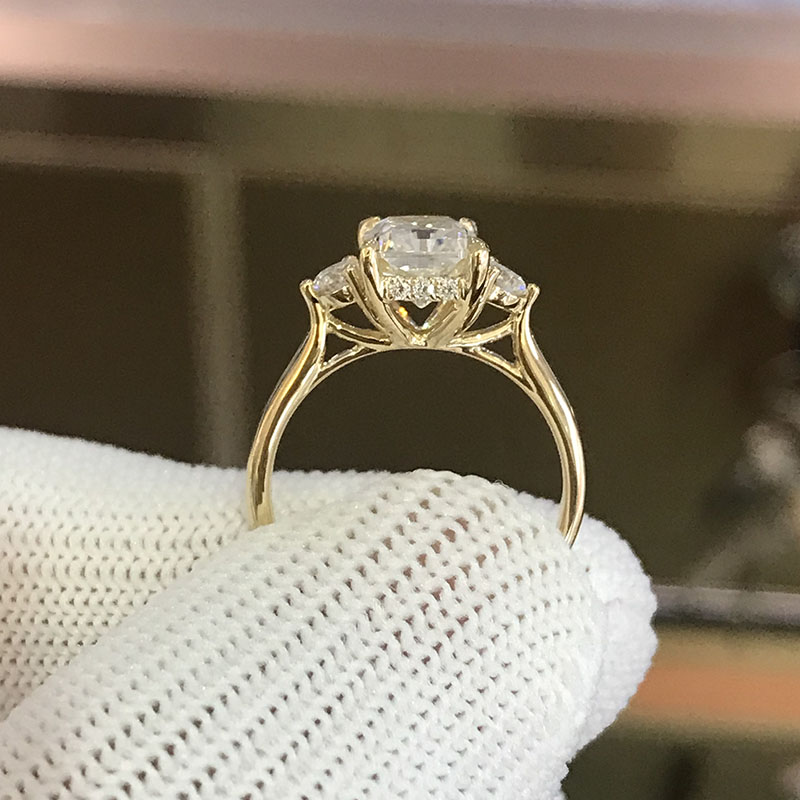 CxsJeremy Solid 14K Gold Yellow Gold Radiant Cut 2CT 6*8mm Moissanite Engagement Ring Three Stones Rings for Women Bridal Gifts