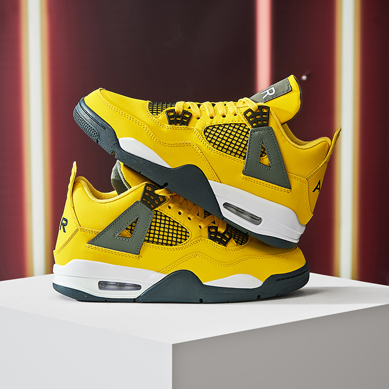 Men and woman Sneakers Trend men's casual shoes Breathable  Fashion Sneakers For Men Comfortable Classic Casual Shoes